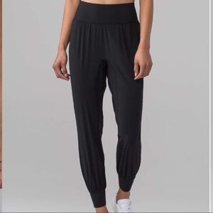 Lululemon joggers! NWT.